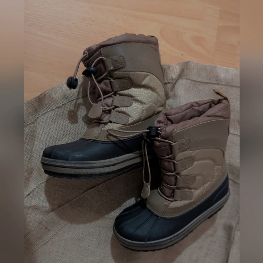 Link boys Brown and Blue Winter Snow Boots
